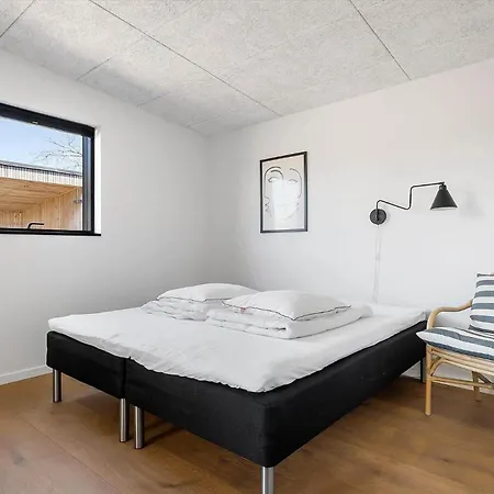 1616-aakirkeby-bonamarken-1 *